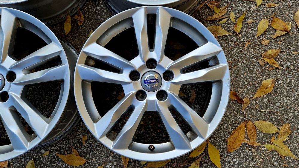 Волво 17 5х108 лети джанти Volvo C30 S40 S60 V40 V50 V60 V70. 5x108