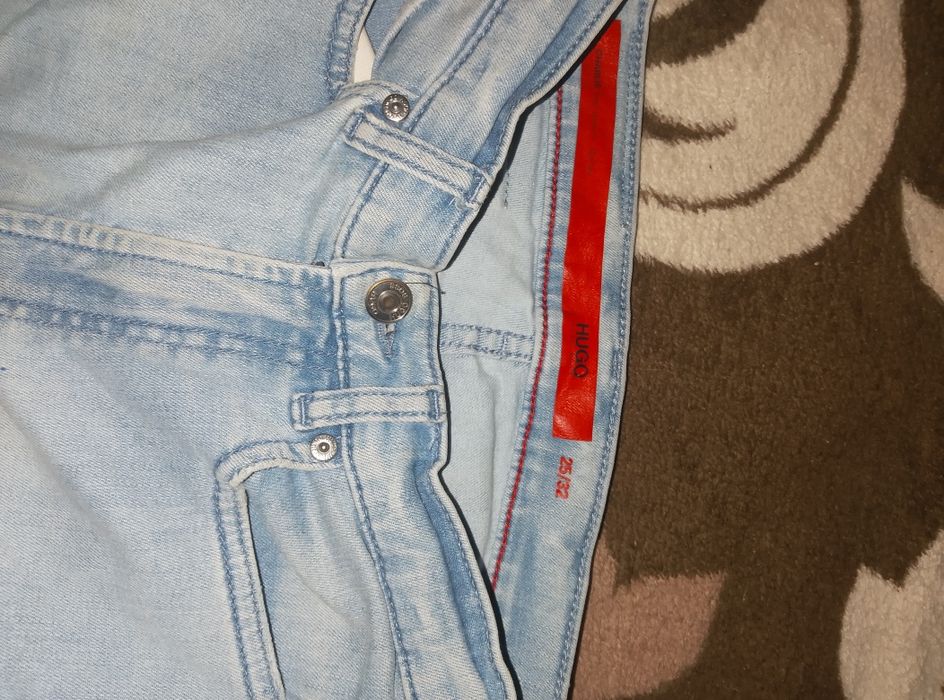 blugi Hugo boss albaștri