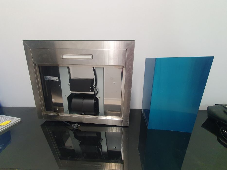 Продаю кухонную вытяжку по оптимальной цене