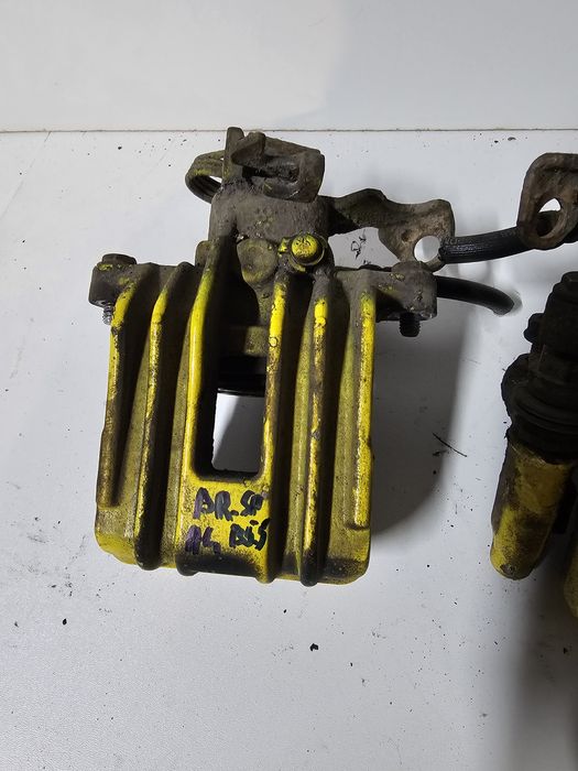 Etrier stanga dreapta spate Audi A4 B5.5