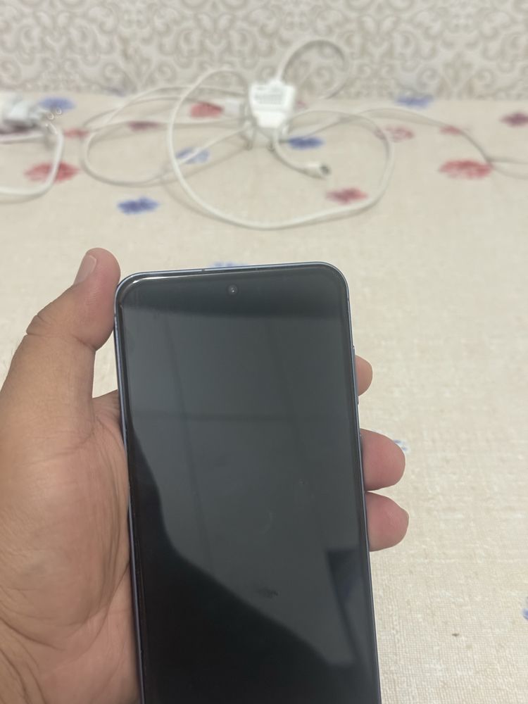 Galaxy А55 5G  1жарм ай ұсталған  Почти новый