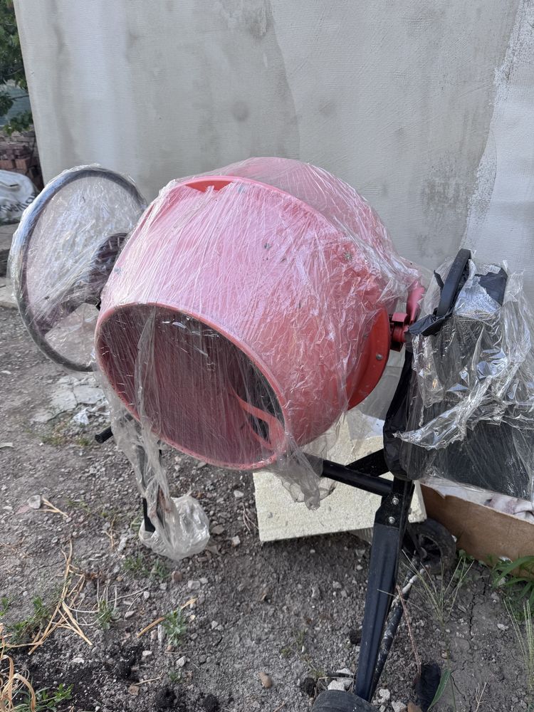 Betoniera bisonte 140l