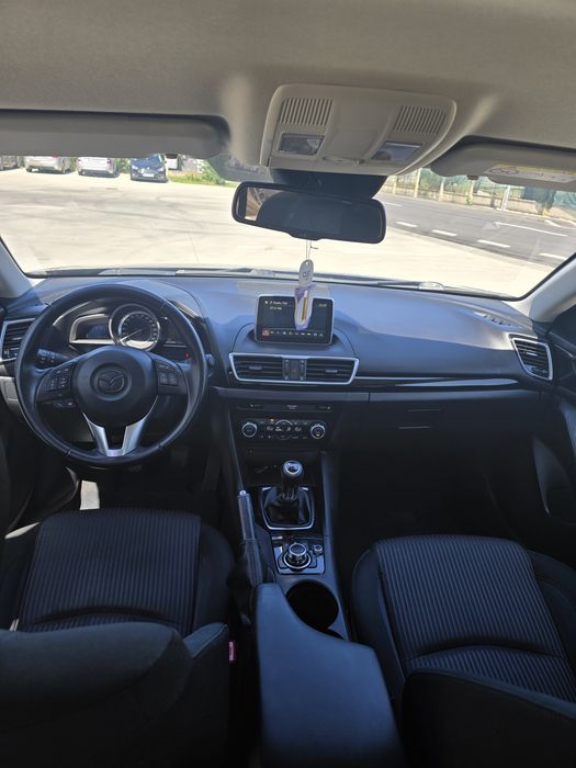 Vand mazda 3 an 2015