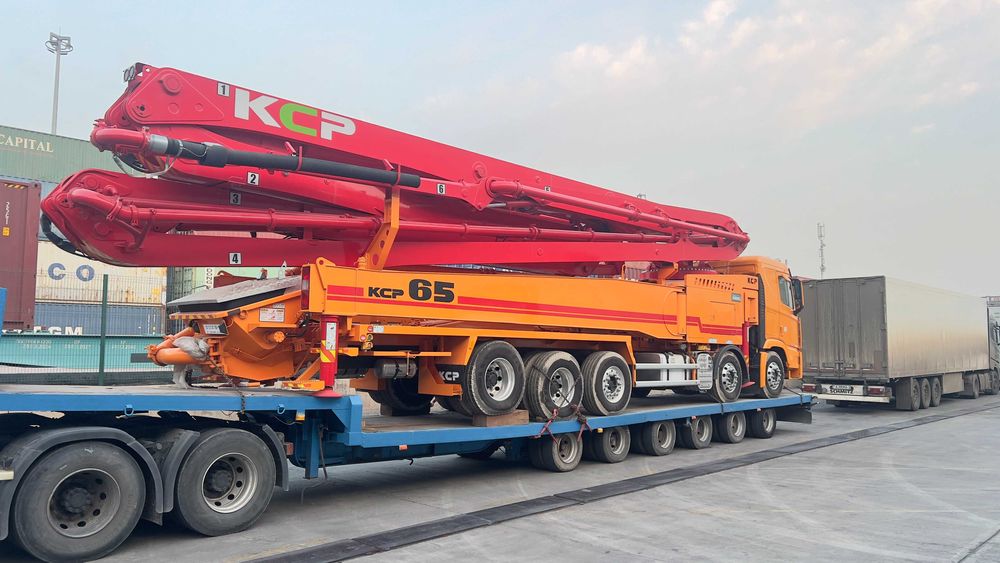 Автобетононасос KCP65ZX6170 (65м) на HYUNDAI XCIENT