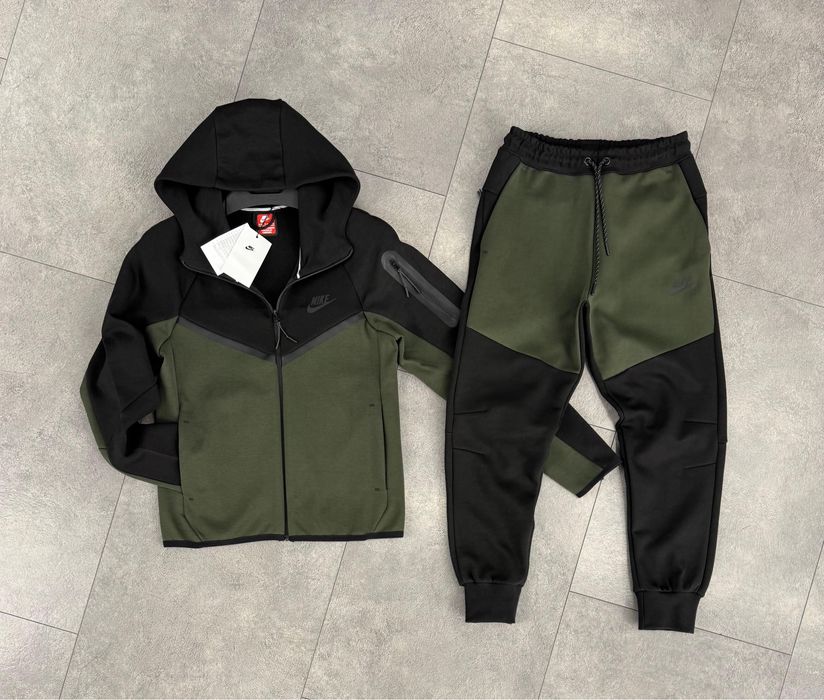 Памучни детски екипи Nike Tech Fleece