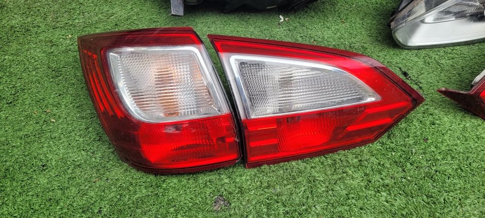 Faruri/stopuri  stanga/dreapta  Ford Grande C Max