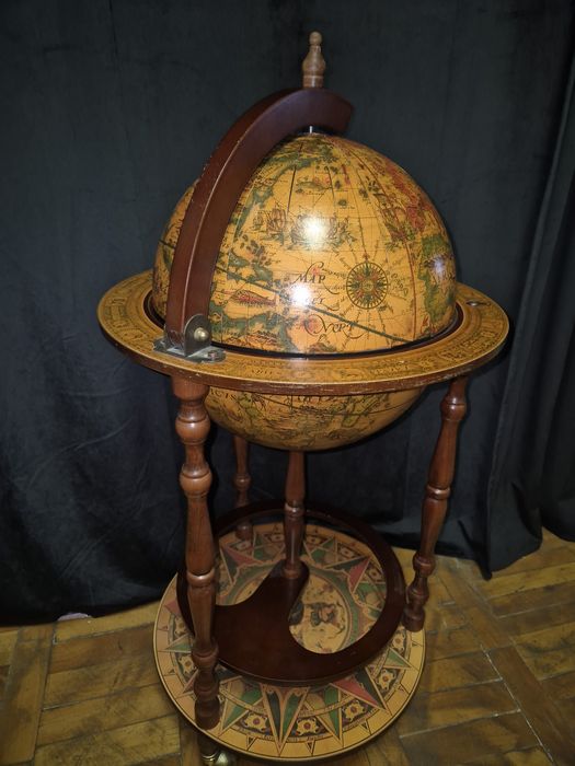 Bar tip glob pământesc