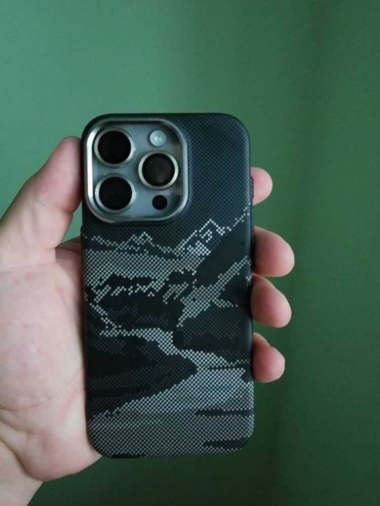Iphone 15 pro ideal holatda
