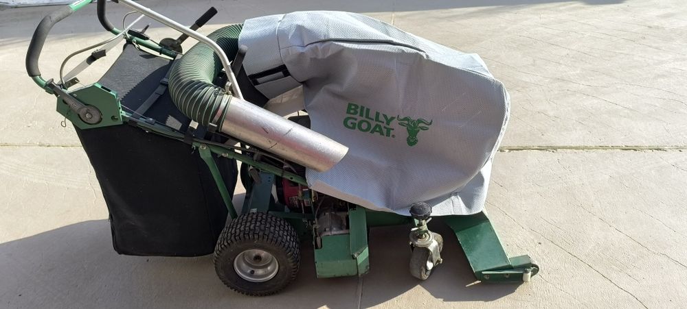 Моторен бензинов листосъбирач Billiy Goat
