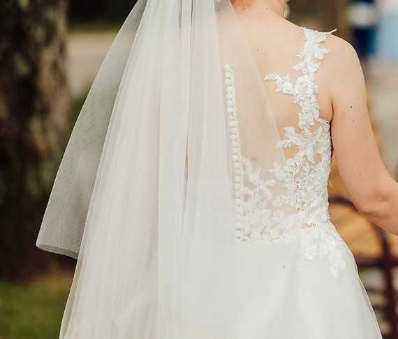 Rochie de mireasa, 1500 LEI (pret nou 6800 LEI)