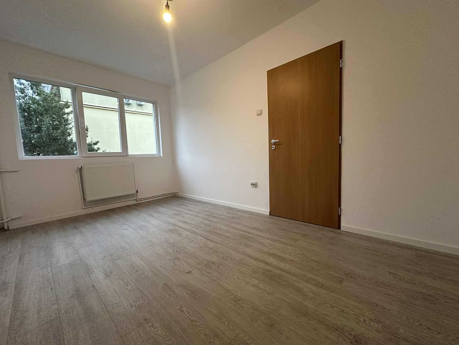 Propietar apartament 2 camere, 54 mp etaj 3 aproape de Sfopping City