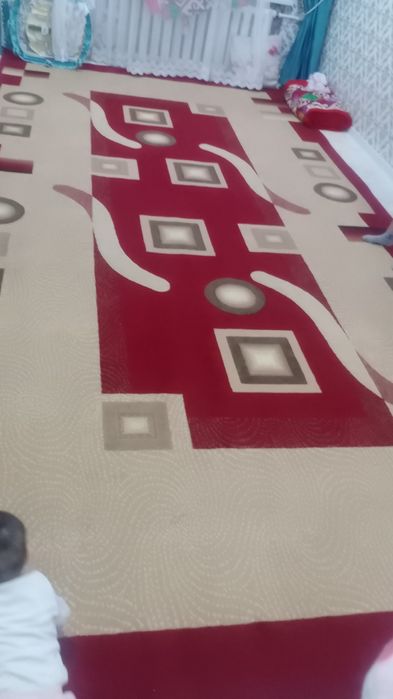 Продам ковёр 2.5×5