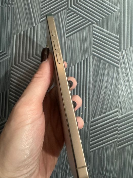 Чисто нов iphone 16 PRO MAX