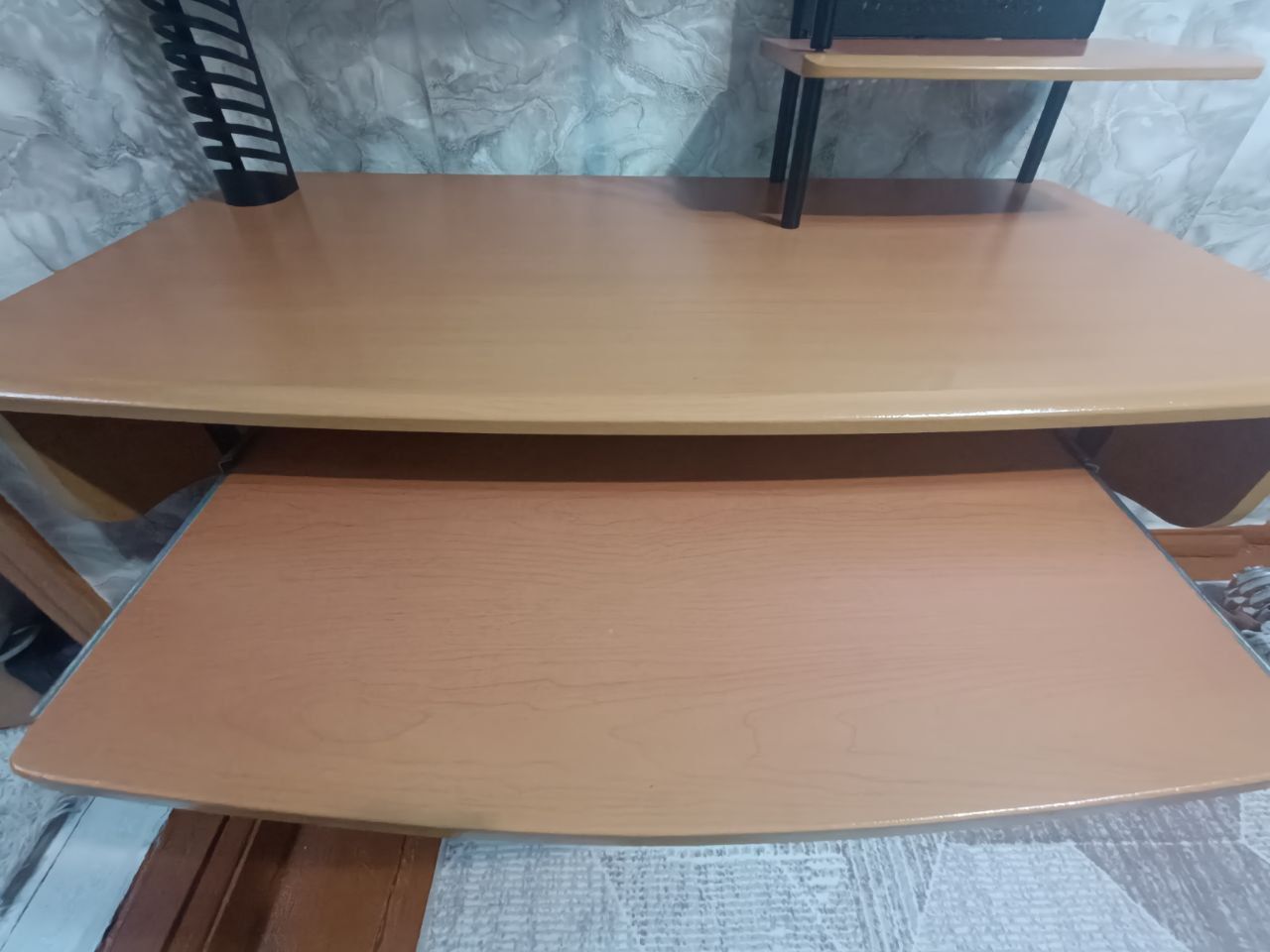 продам стол хорошом состояние