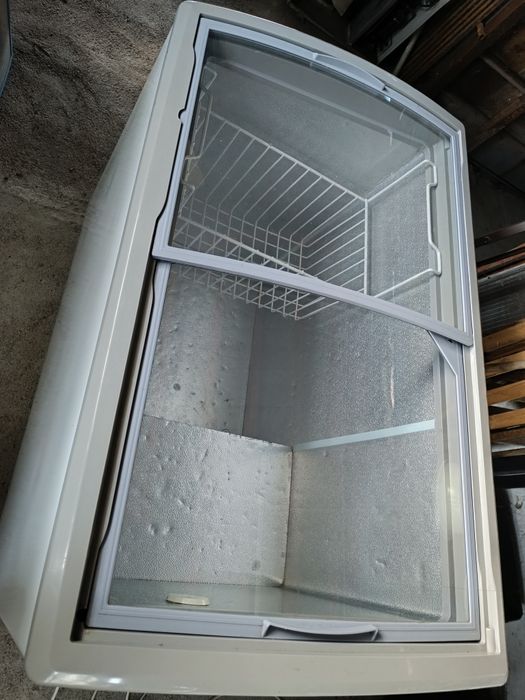 Продается рабочая морозилка