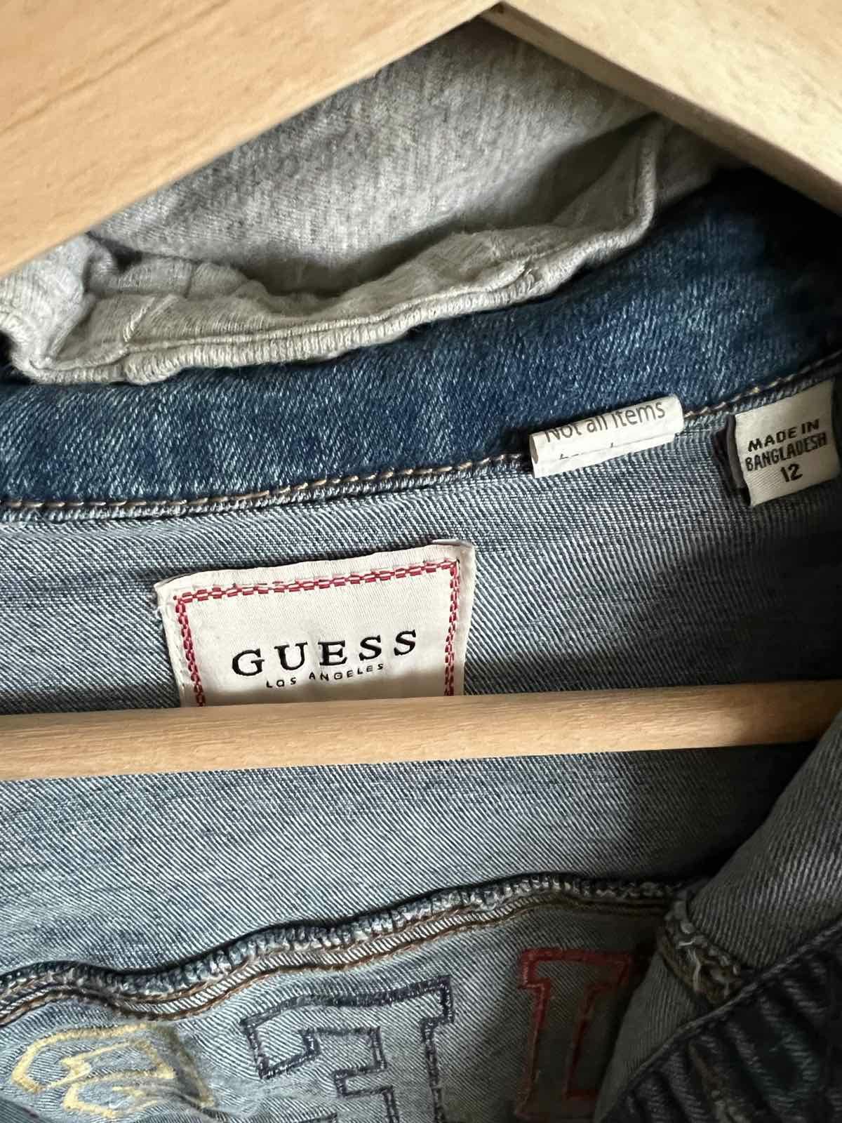 Яке Guess оригинално детско