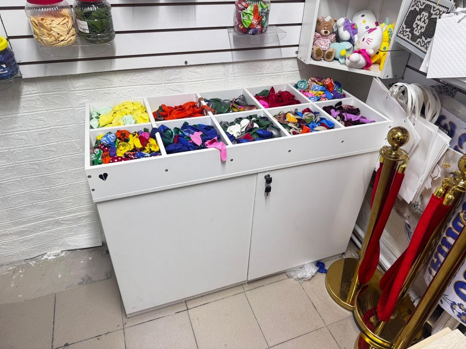 Продам шкаф с ящиками