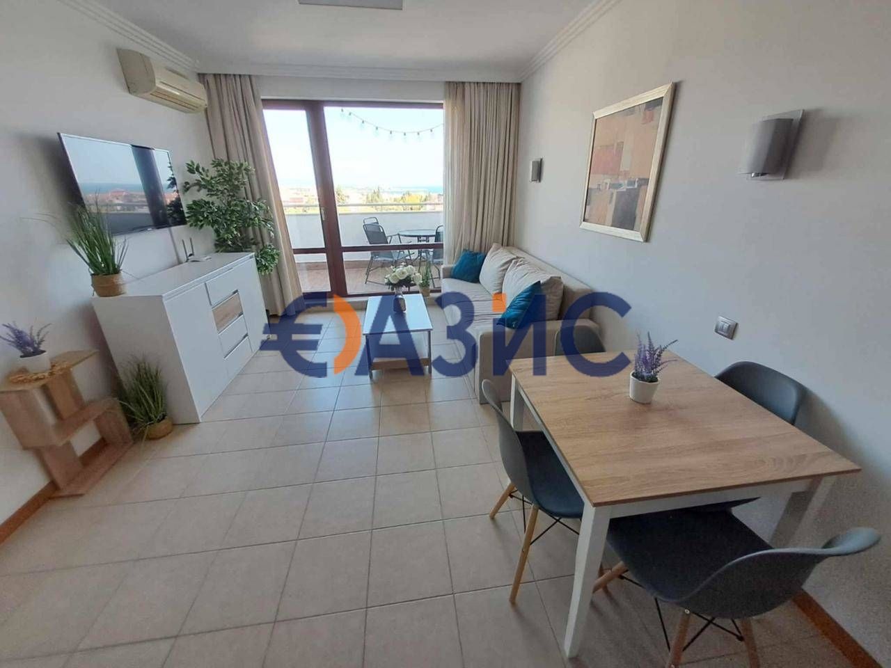 Апартамент с 1 спалня, 7-ми етаж, "Emerald Beach Resort & Spa",