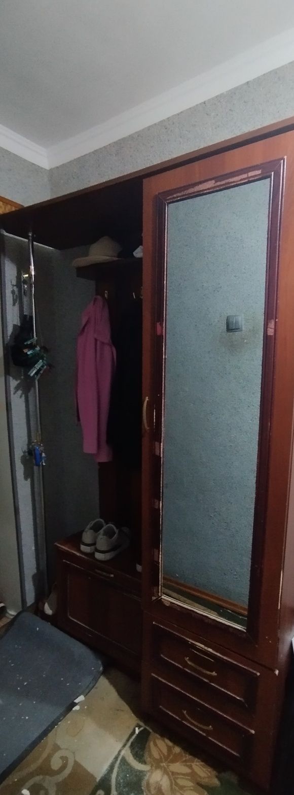 Шкаф для коридора