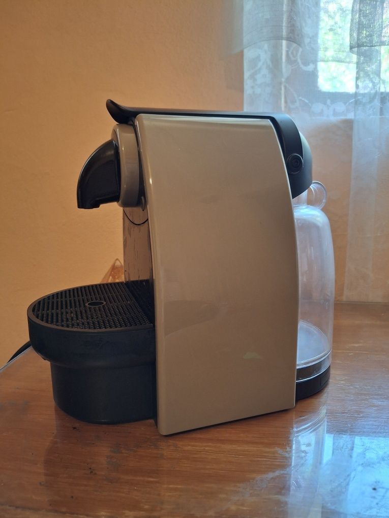 Nespresso Essenza