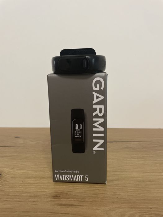 Bratara fitness Garmin Vivosmart 5