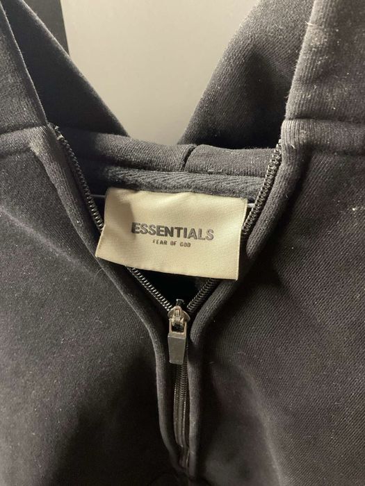 Essential S съучер и тениска