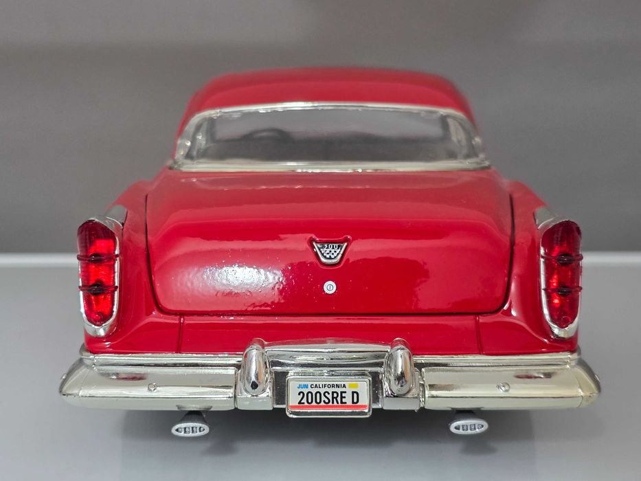 Macheta Auto 1/18 Motor Max Chrysler C300