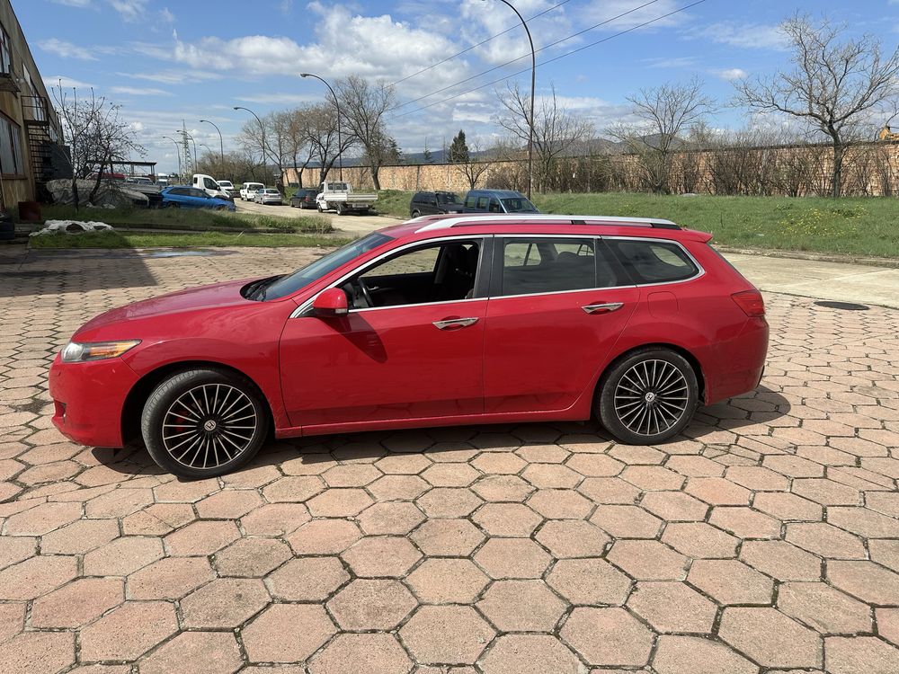 Honda Accord Elegance Tourer VIII 2.0I