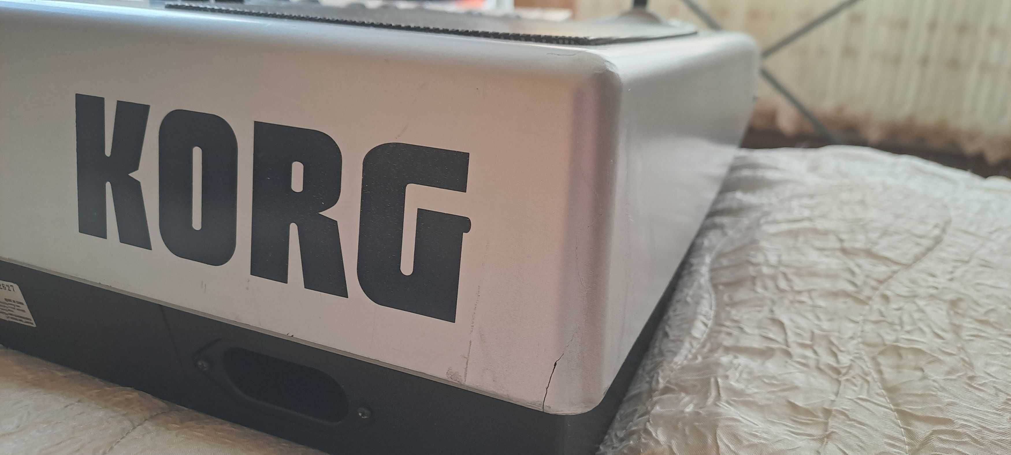 Синтезатор KORG PA50