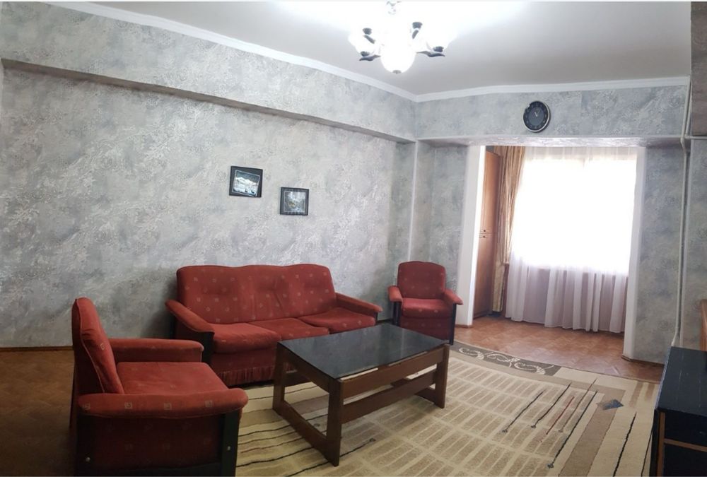 Продаётся 1в2 комнатная. Ц-7, ЦУМ, 110-школа