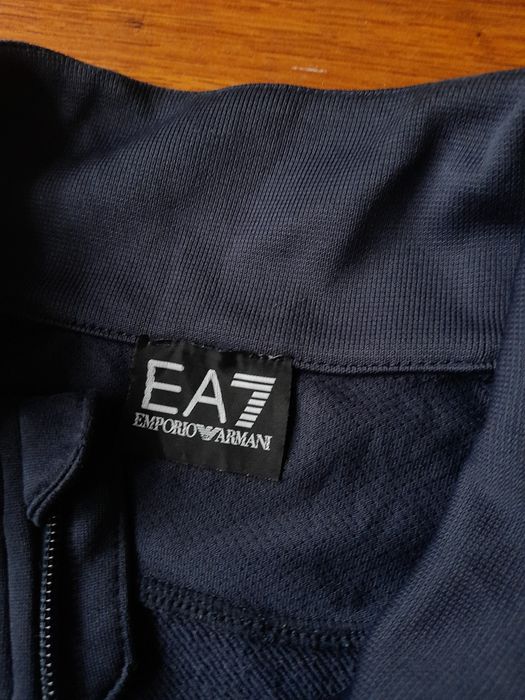 Armani мъжко горнище M размер.