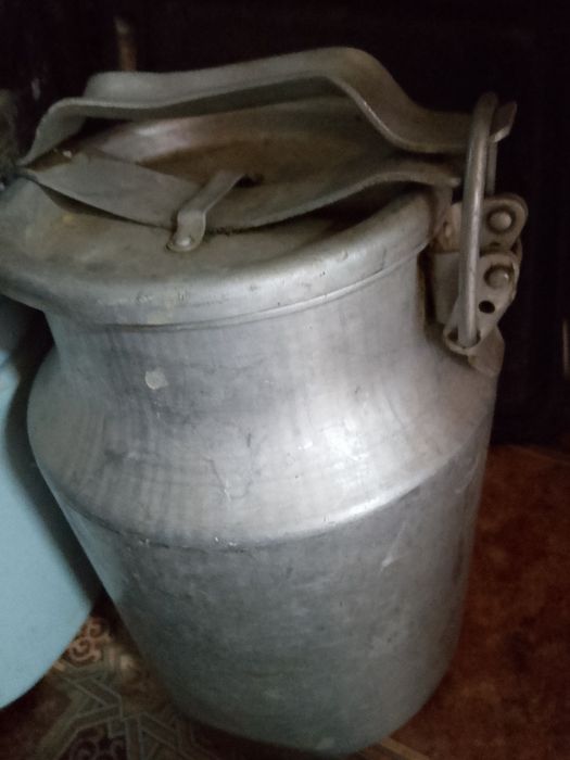 Продам бидон пищевой алюминевый советский