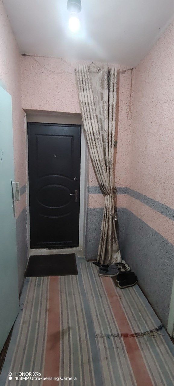 1× ком квартира. Цена 13.800$ кирпичный дом этаж 4