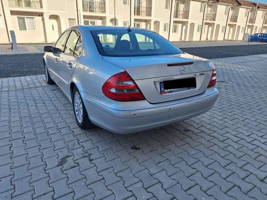 Mercedes E 220 W211