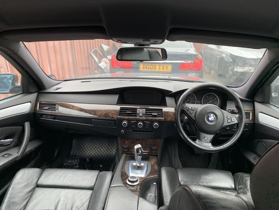 Продаваме бмв е60 525д фейслифт bmw e60 525d на части.