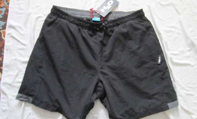 H2O нови, с етикет черни шорти размер L.