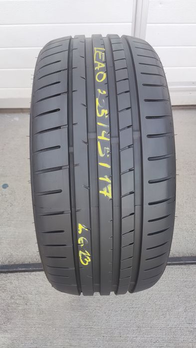 1бр. лятна гума 225/45/17 Leao Nova Force, XL
dot23
8.45mm
Много добро