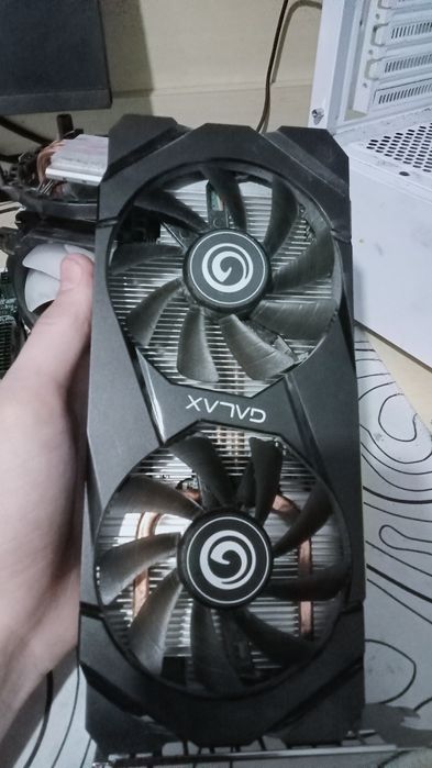 комплект внутренних комплектующих в рабочем состоянии:

- ПрПродаётся