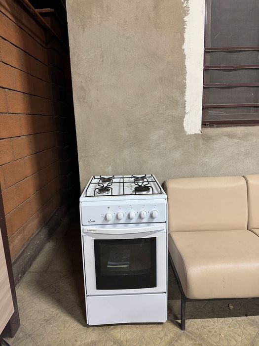 Продается газ плита новая