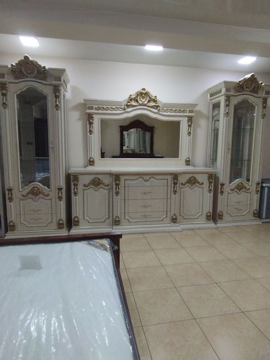 Стенка пинал камод размери обшие 404 см алохида камод 230 пинал 87см