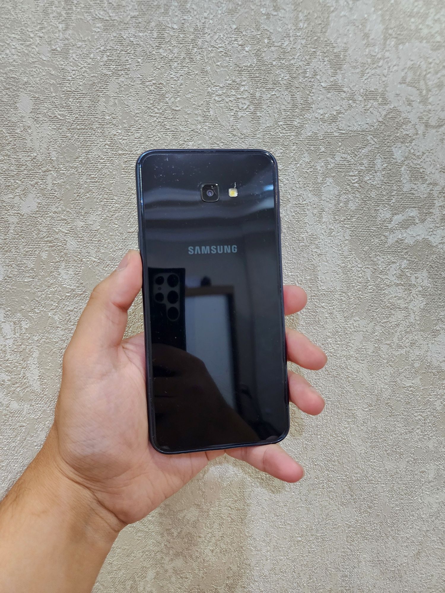 Samsung J4+ 3/32GB Vietnam