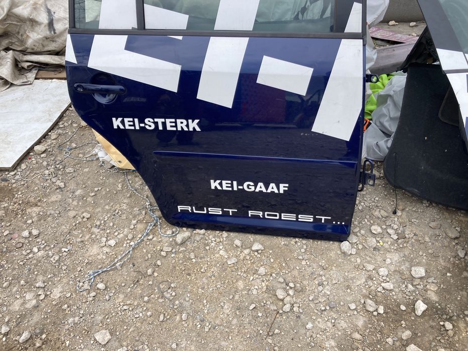 Врати за VW Тоаран 2003- 2010