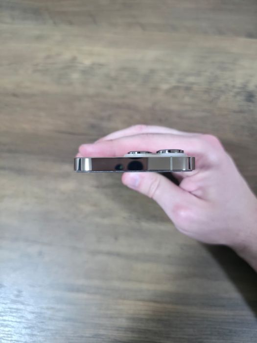 Vând IPhone 14 Pro Gold 128 GB