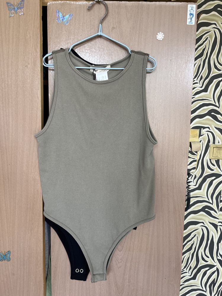 PULL&BEAR боди с етикет