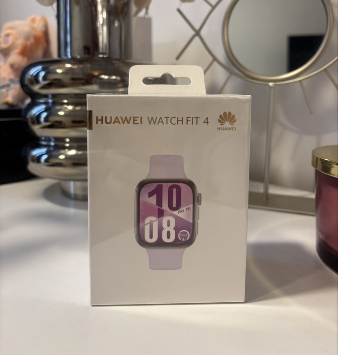 Смарт часовник Huawei Watch Fit 4