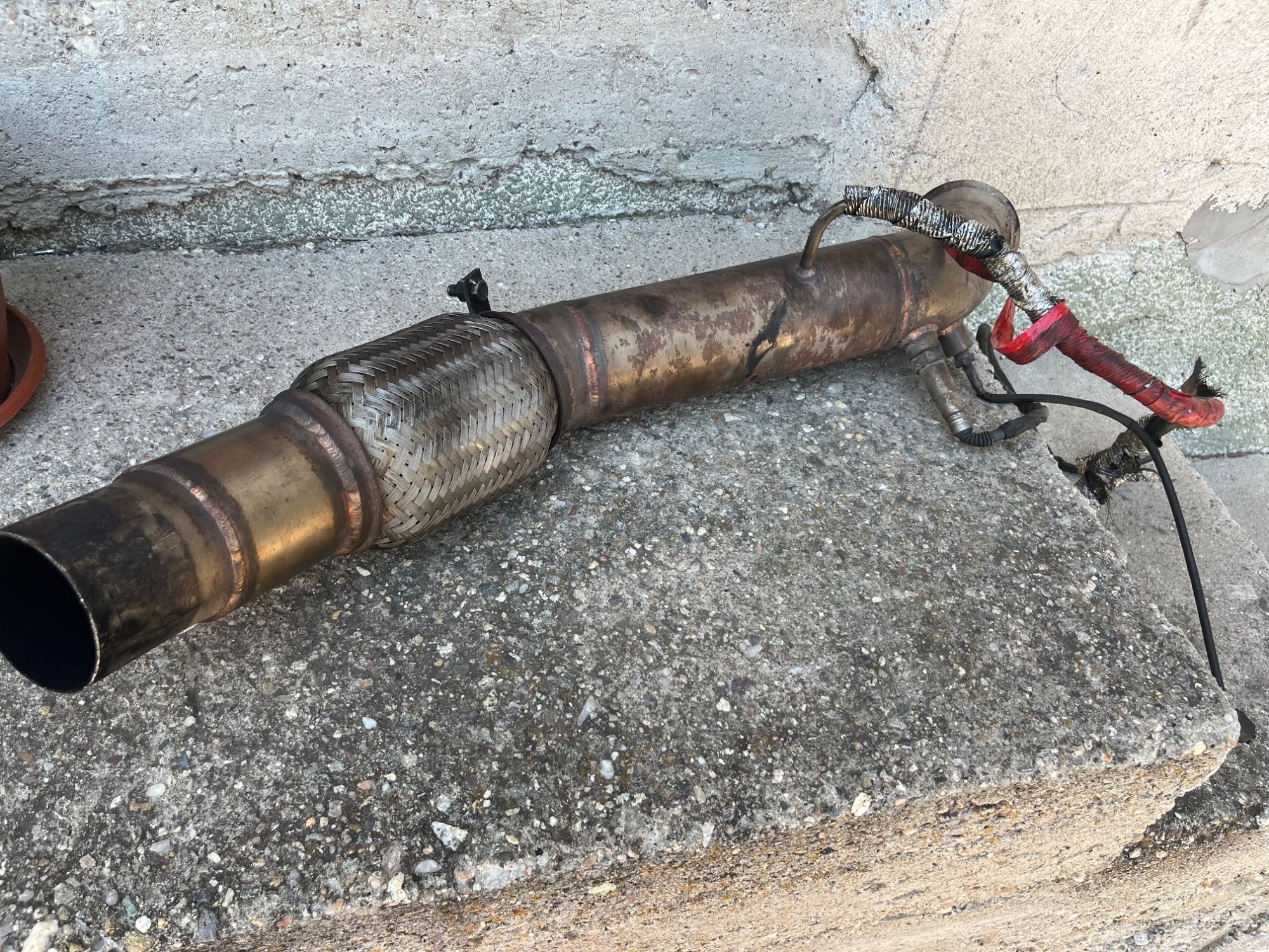 Downpipe f76 za BMW e60 535 272hp