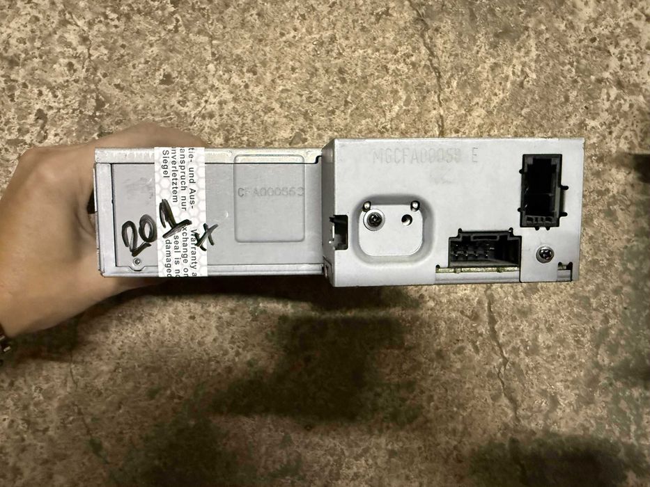 CD Чеинджър AUDI A4 A5 8T1035110C ном 201