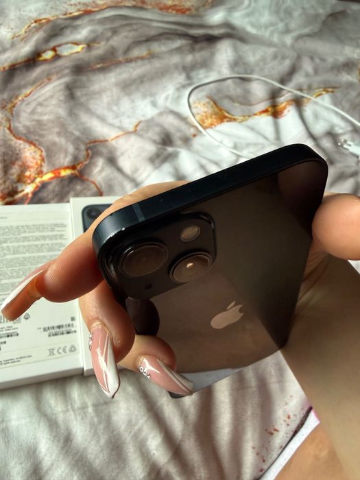 iPhone 13 midnight 128гб