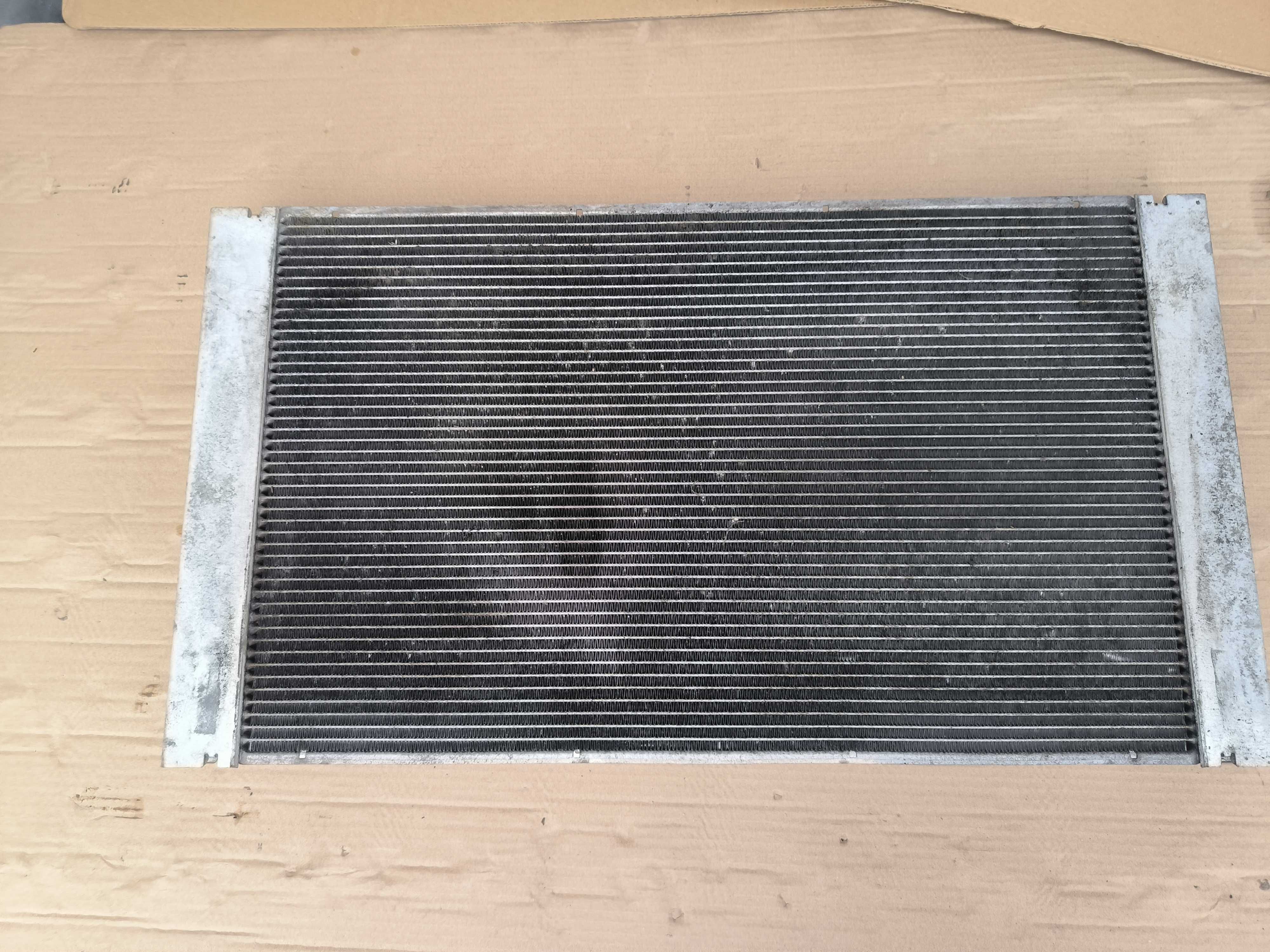 radiator racire clima intercooler suport radiatoare bmw e60 2.0 D