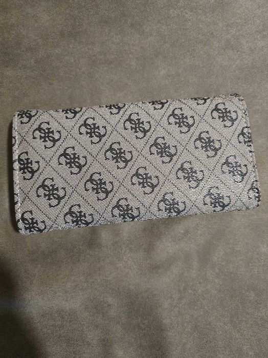 Комплект дамска чанта и портмоне Guess